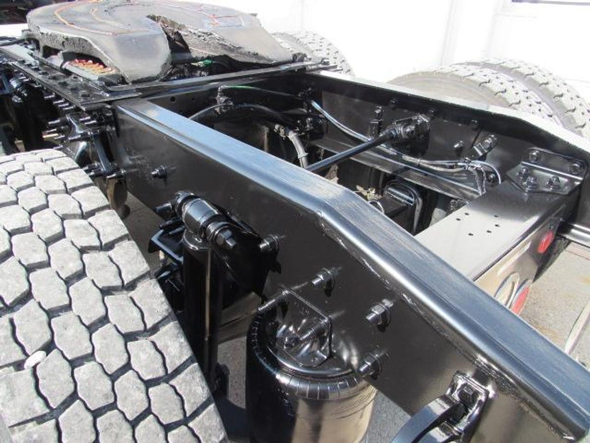 Used 2018 Freightliner Cascadia 125