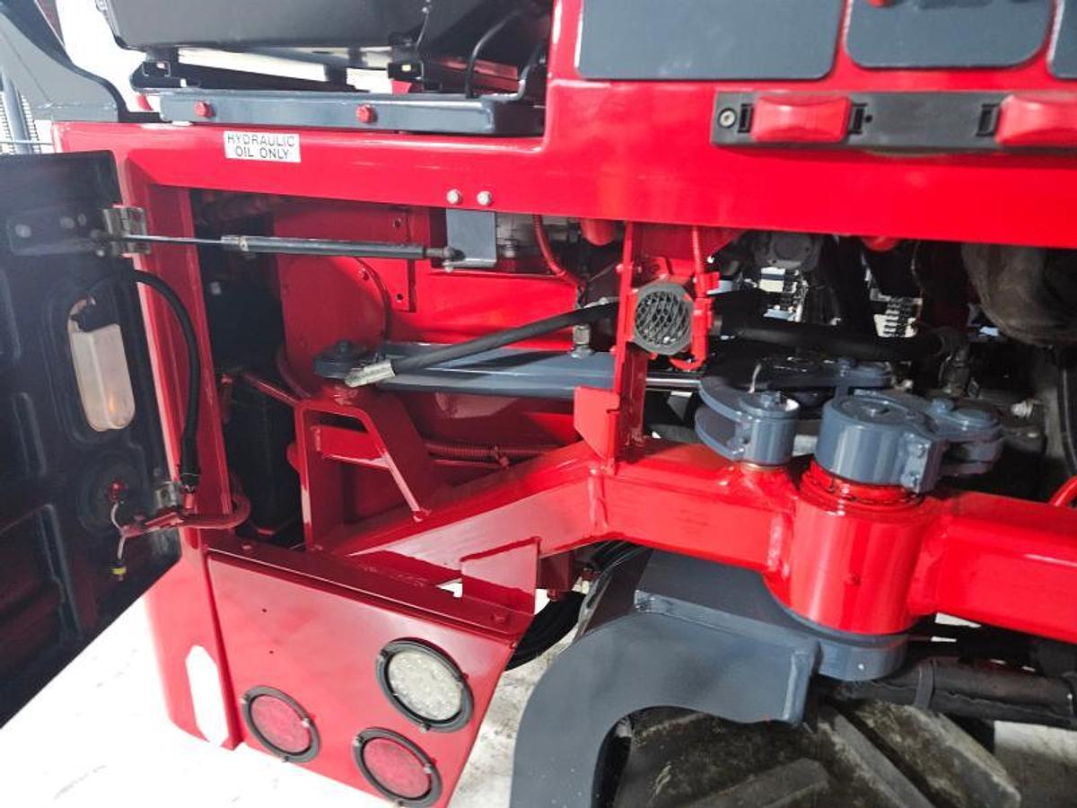 Used 2016 Moffett M8 55.3