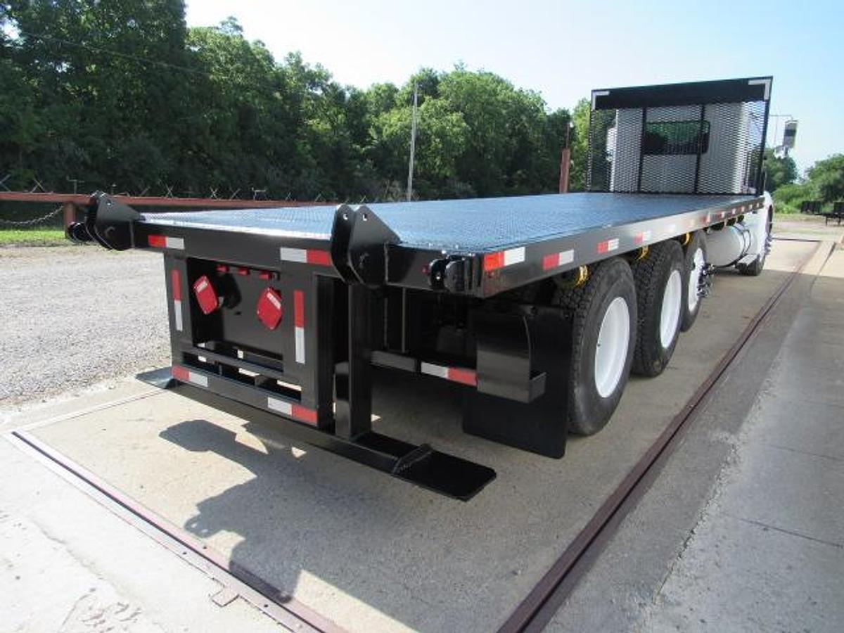 Used 2021 Kenworth T370 Flatbed Truck