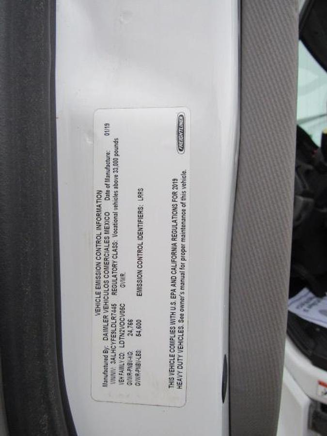 Used 2020 Freightliner M2 106