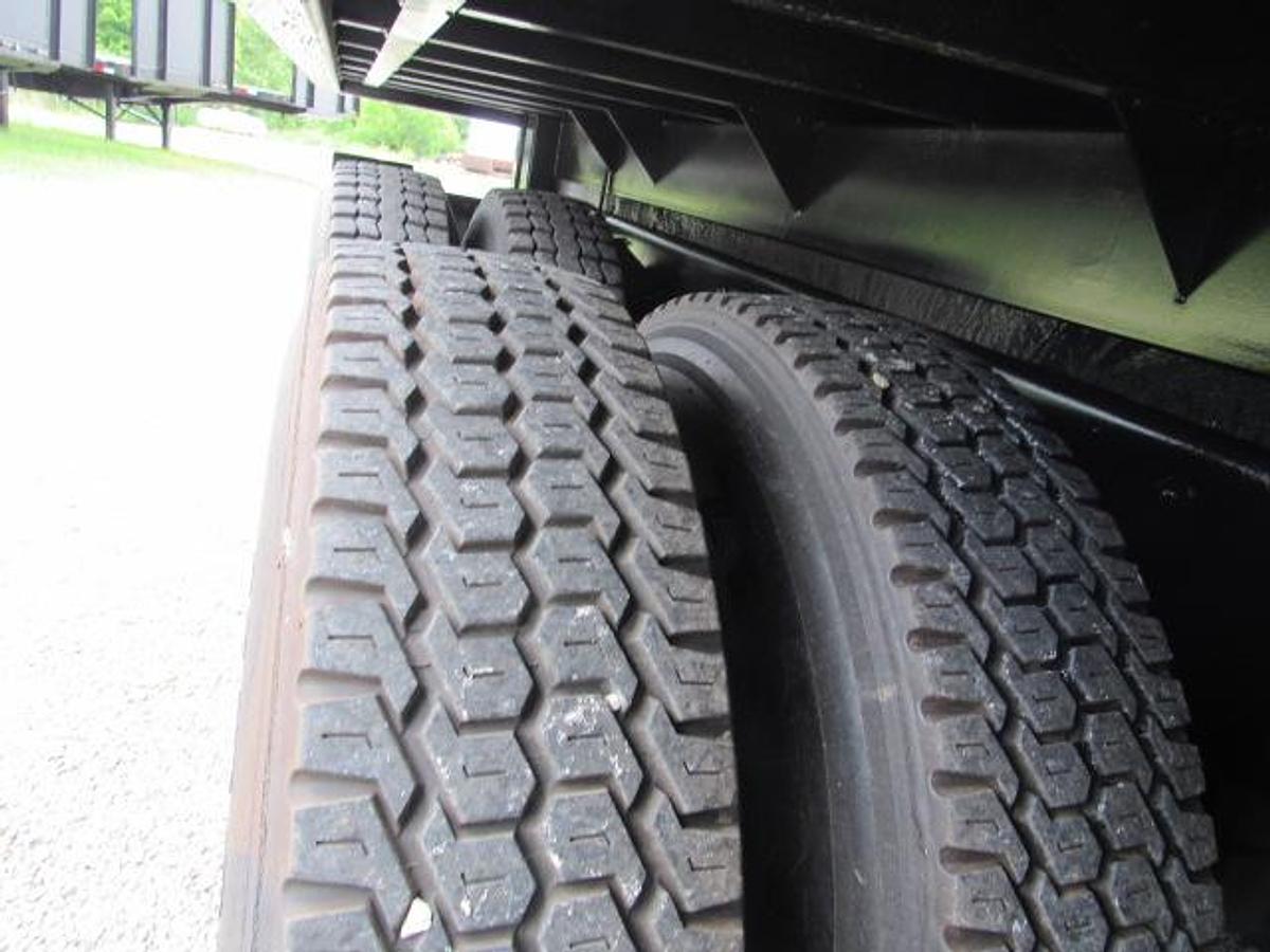 Used 2022 Freightliner M2 106