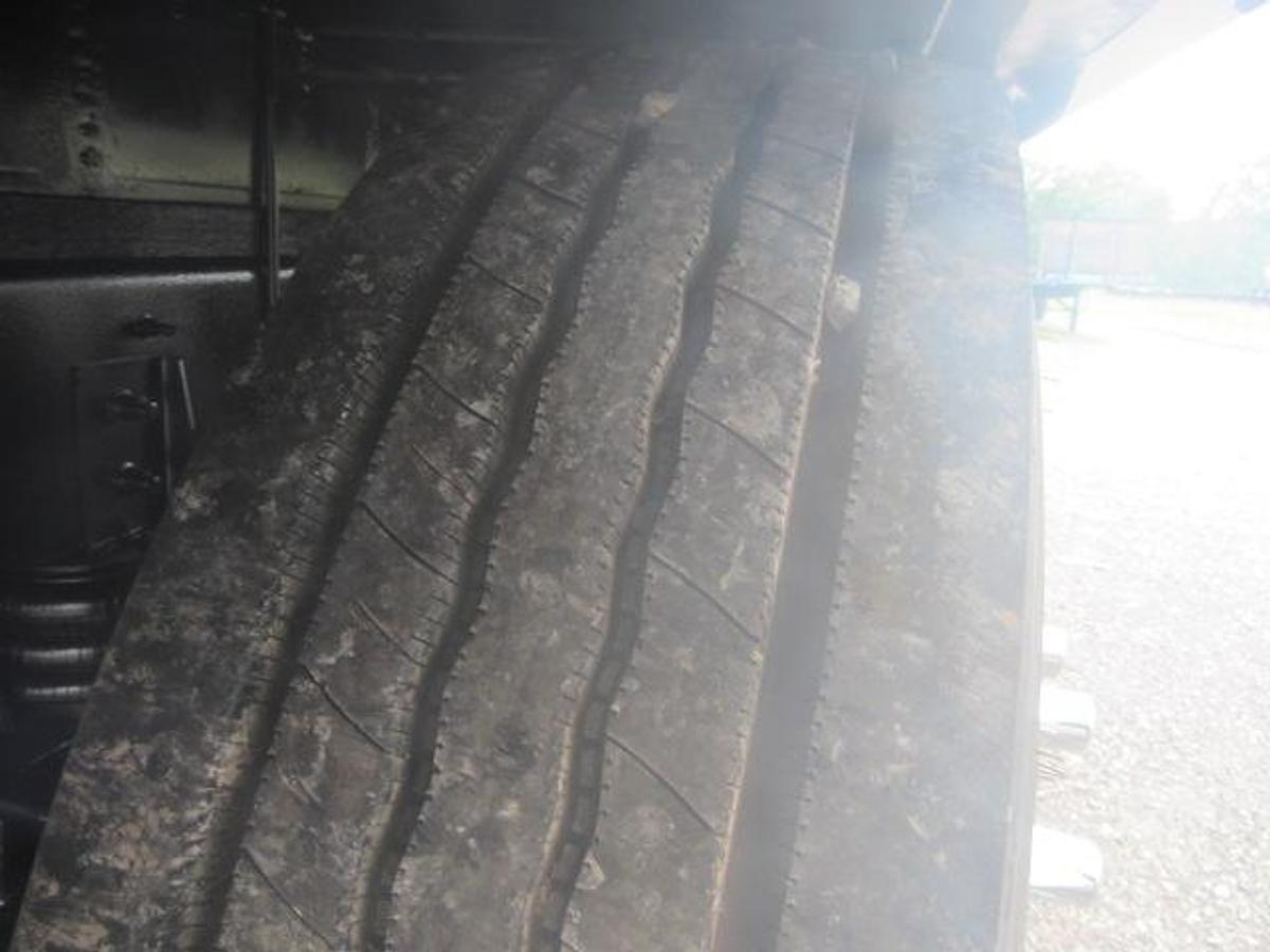 Used 2021 Kenworth T370 Flatbed Truck