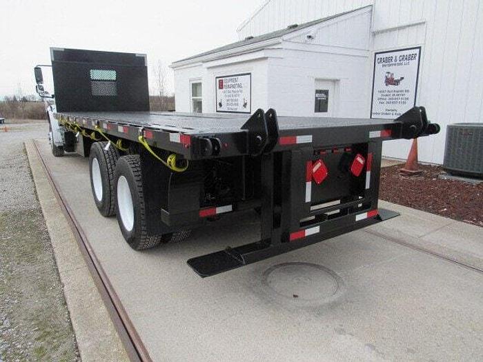 Used 2016 Freightliner M2 106