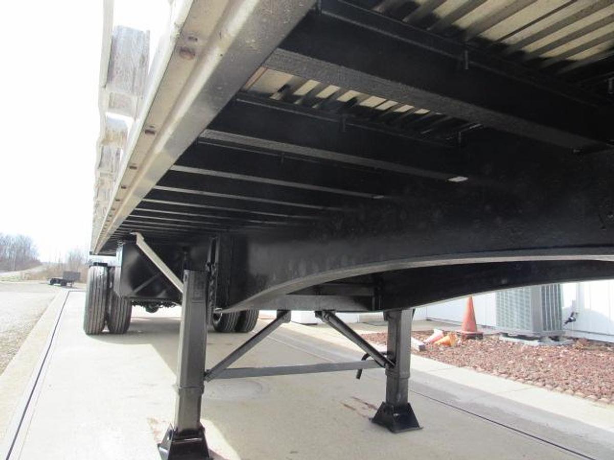 Used 2016 Utility 36' 6" X 102 Alum Combo Princeton/Moffett Trailer