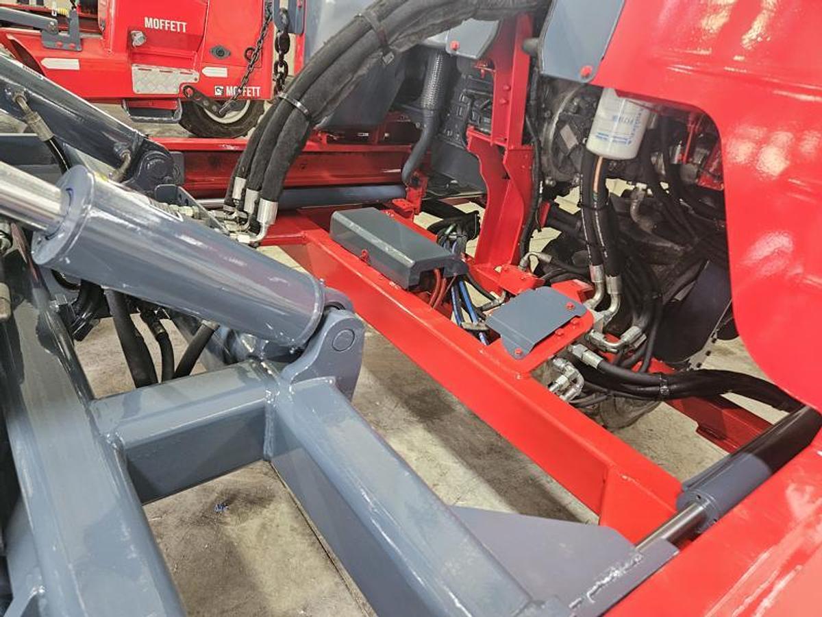 Used 2014 Moffett M55