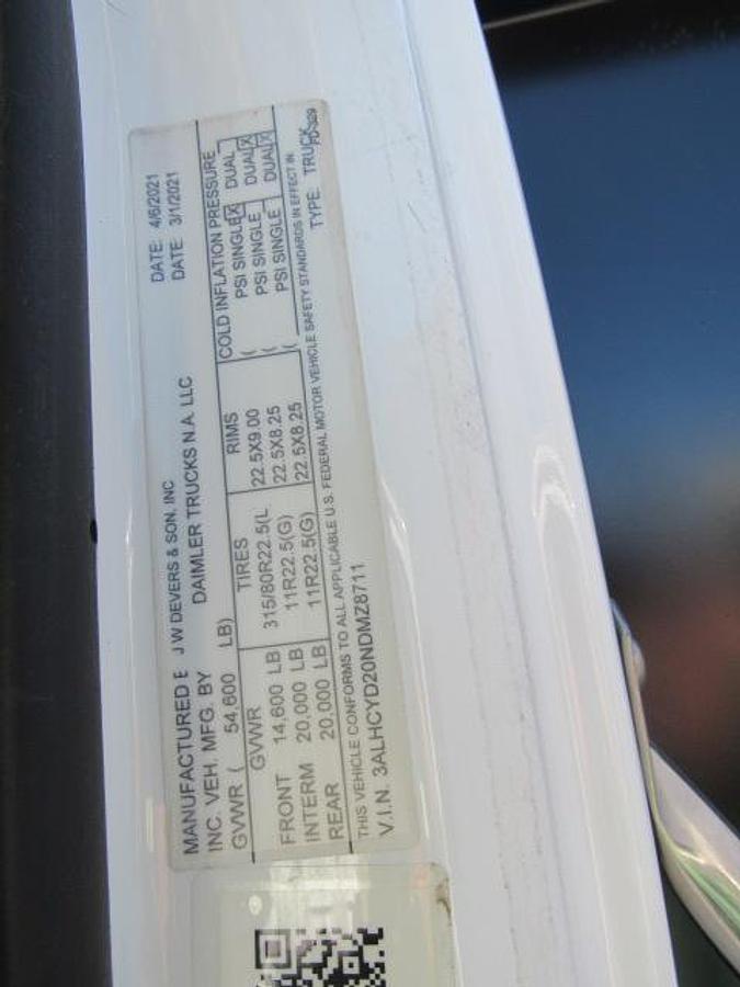 Used 2022 Freightliner M2 106