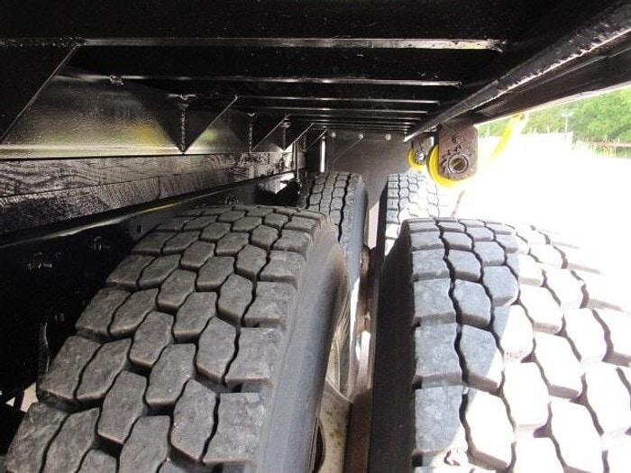 Used 2016 Freightliner M2 106