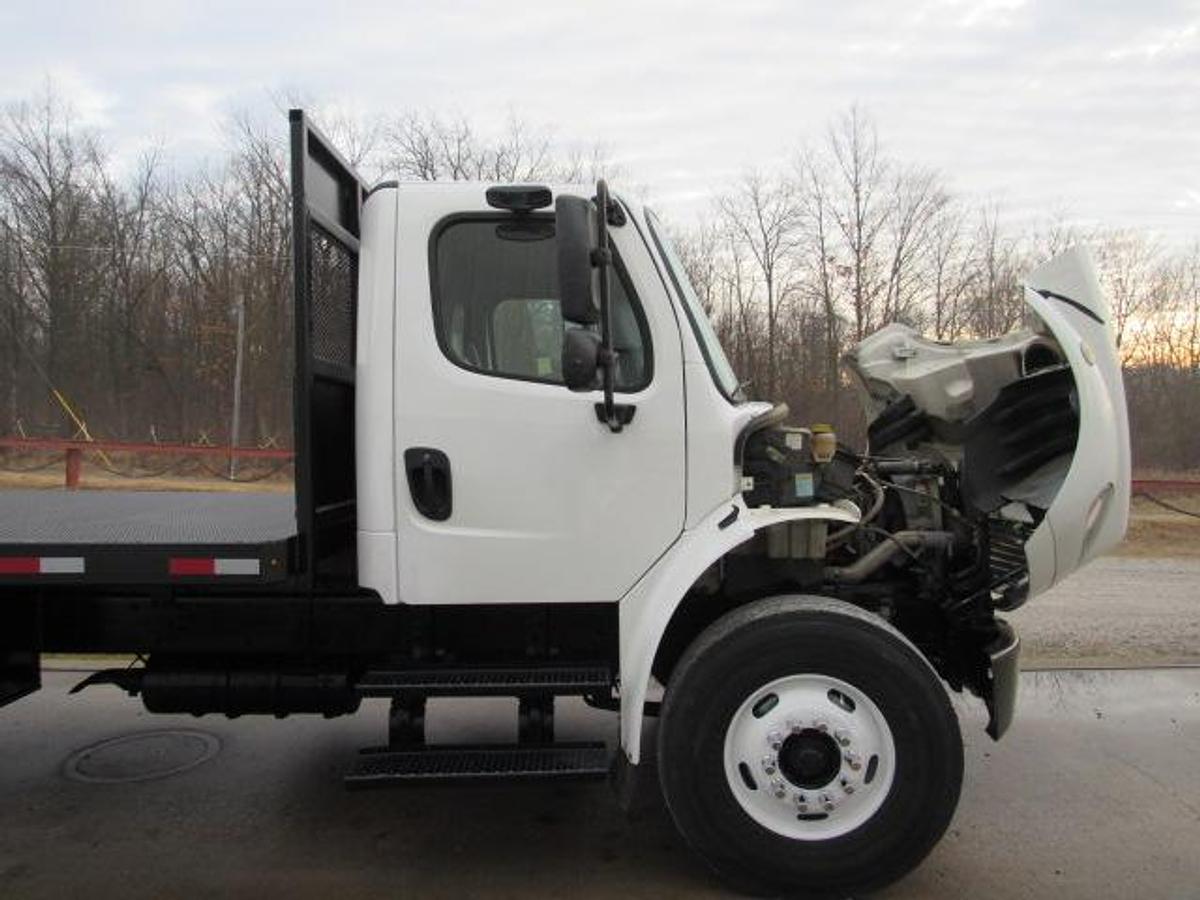Used 2020 Freightliner M2 106