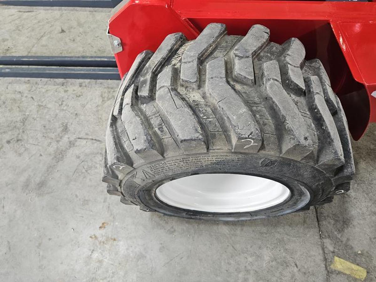 Used 2014 Moffett M55