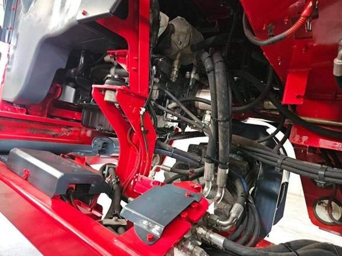 Used 2015 Moffett M8 55.3