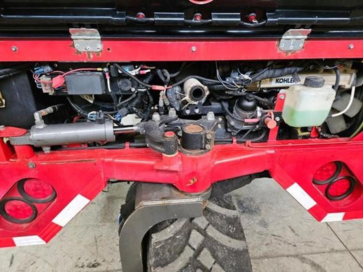 Used 2017 Navigator RT-5500 Truck Mounted Forklift