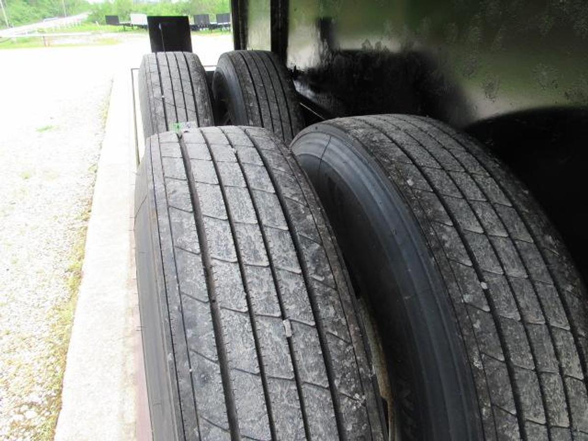 Used 2016 Great Dane Trailers 36' 6" X 102" Flatbed Moffett Trailer