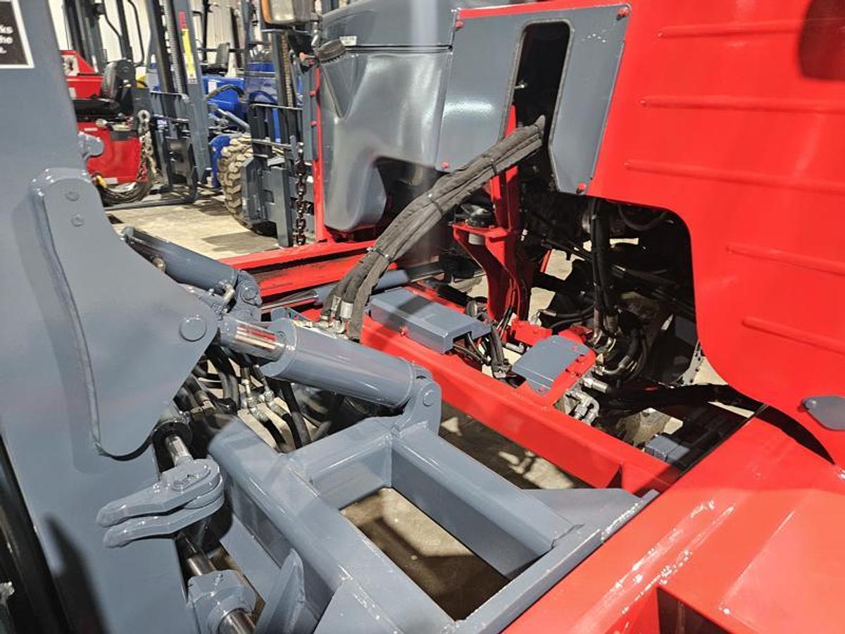 Used 2015 Moffett M8 55.3