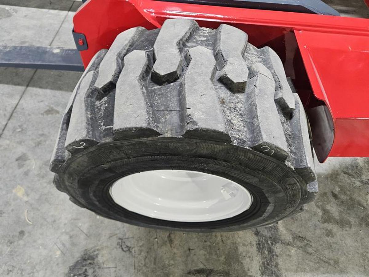 Used 2018 Moffett M8 70.3