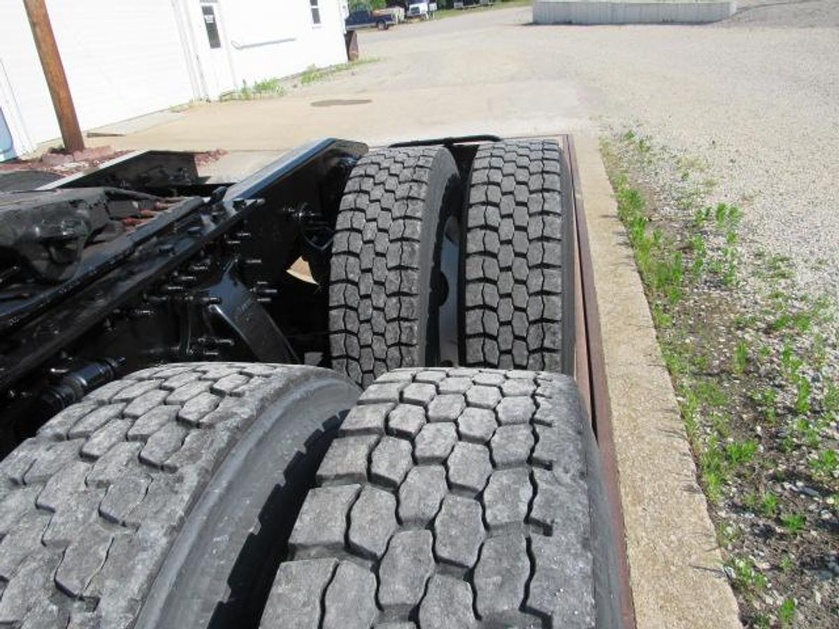 Used 2018 Freightliner Cascadia 125