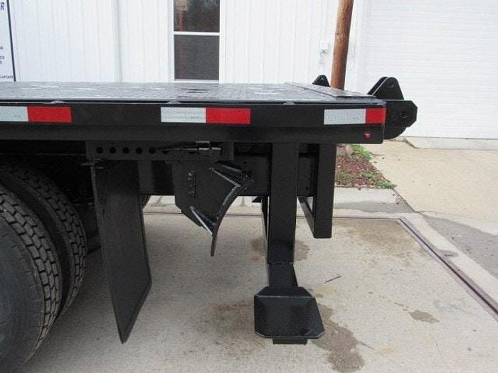 Used 2017 Freightliner M2 106