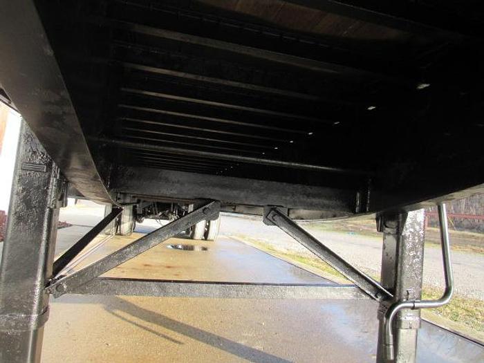 Used 2016 Utility 45' X 102 Princeton/Moffett Trailer