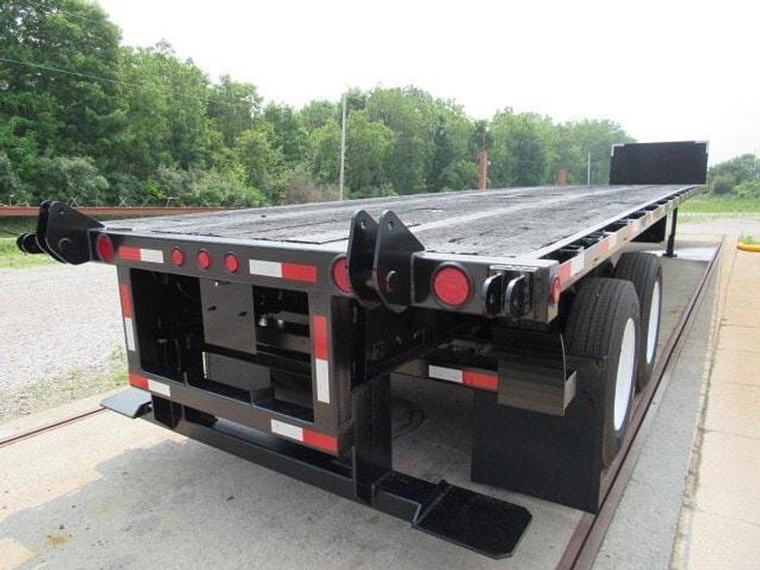 Used 2009 Great Dane Trailers 48' X 102" Flatbed Moffett Trailer