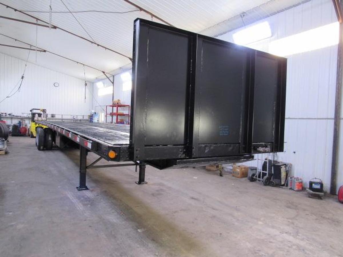 Used 2014 Utility 45' X 102 Princeton/Moffett Trailer