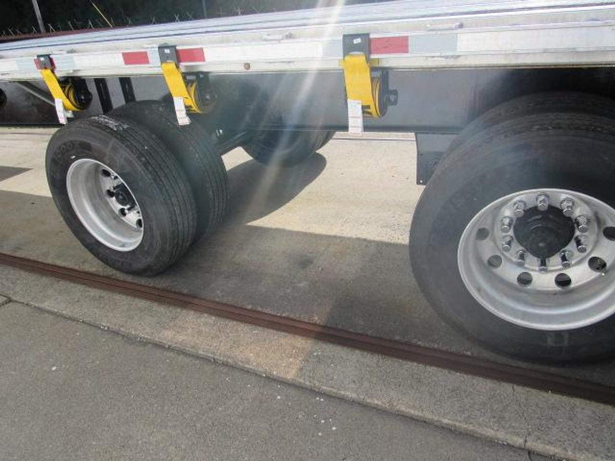 Used 2015 Great Dane Trailers 48 X 102 Aluminum Combo Moffett Trailer