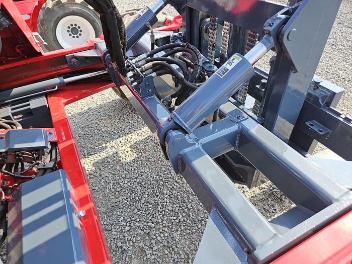 Used 2013 Moffett M55