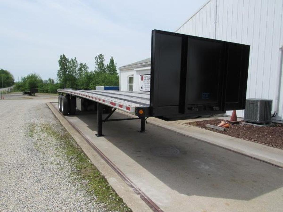 Used 2015 Fontaine 36' 6" X 102" Aluminum Combo Princeton/Moffett Trailer