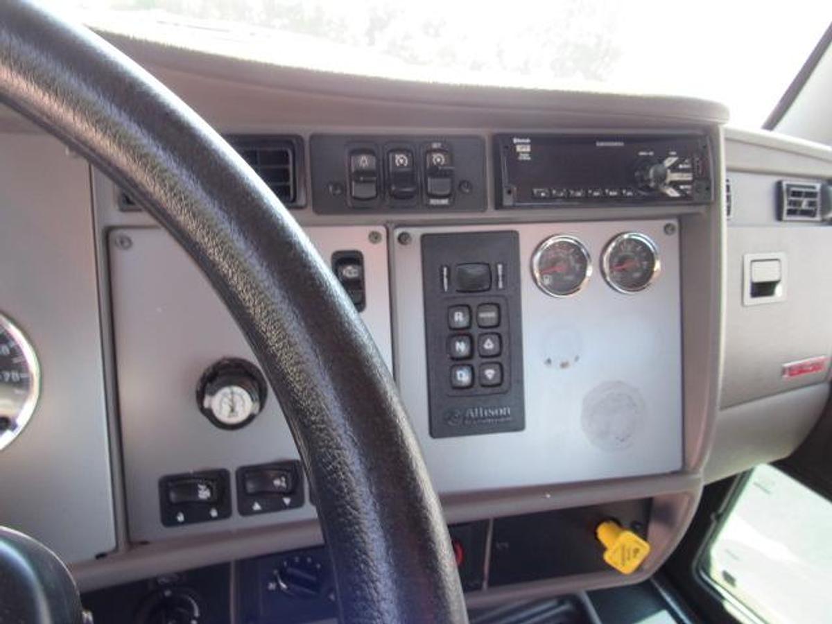 Used 2021 Kenworth T370 Flatbed Truck