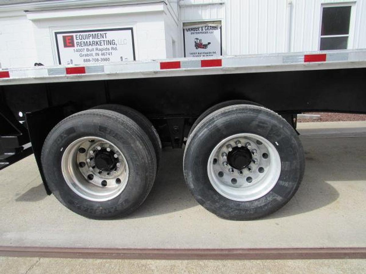 Used 2016 Utility 36' 6" X 102 Alum Combo Princeton/Moffett Trailer