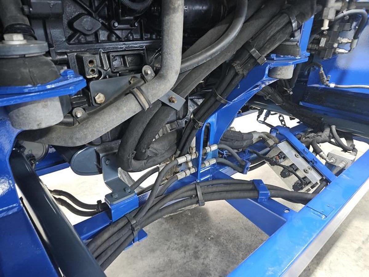 Used 2017 Moffett M8 55.3LP