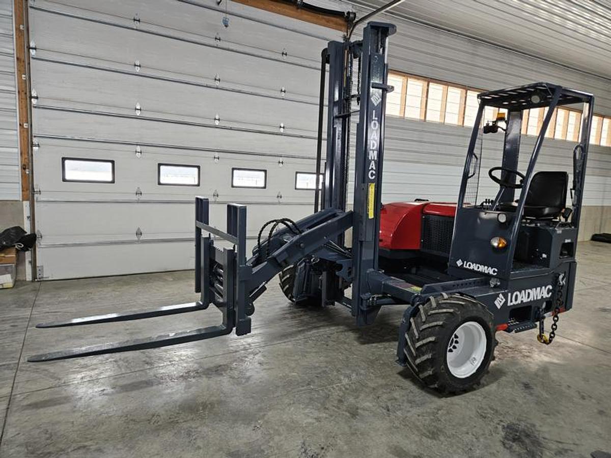 Used 2018 LOADMAC 825.4   4 Way Forklift w/Extended Reach