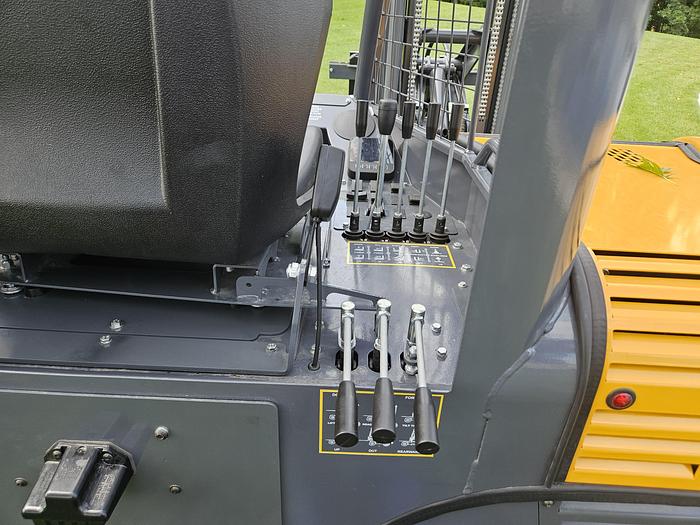 2024 LOADMAC 855  2 Way Forklift w/Extended Reach