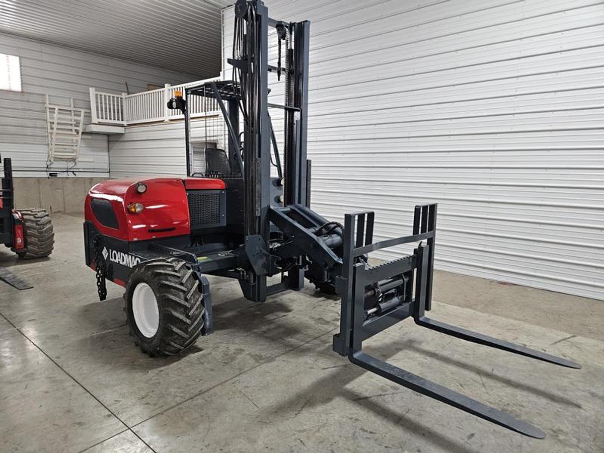 Used 2018 LOADMAC 825.4P   4 Way Forklift w/Extended Reach