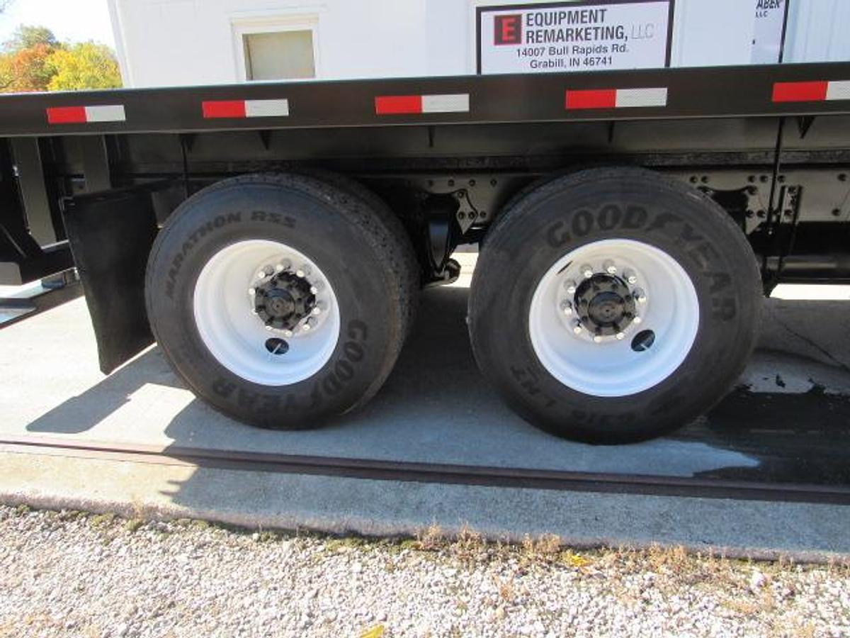 Used 2022 Freightliner M2 106