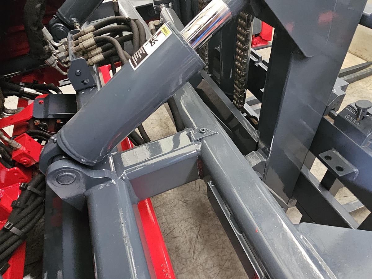 Used 2014 Moffett M55