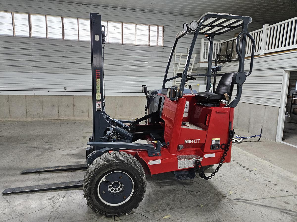 Used 2015 Moffett M8 55.4 4 Way