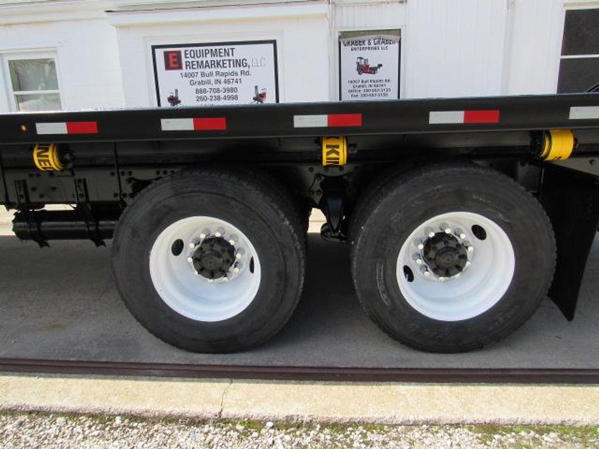 Used 2022 Freightliner M2 106