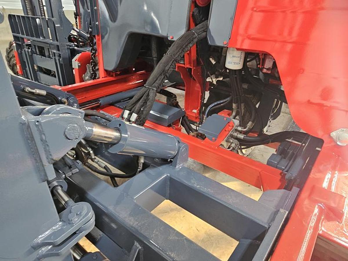 Used 2006 Moffett M 55