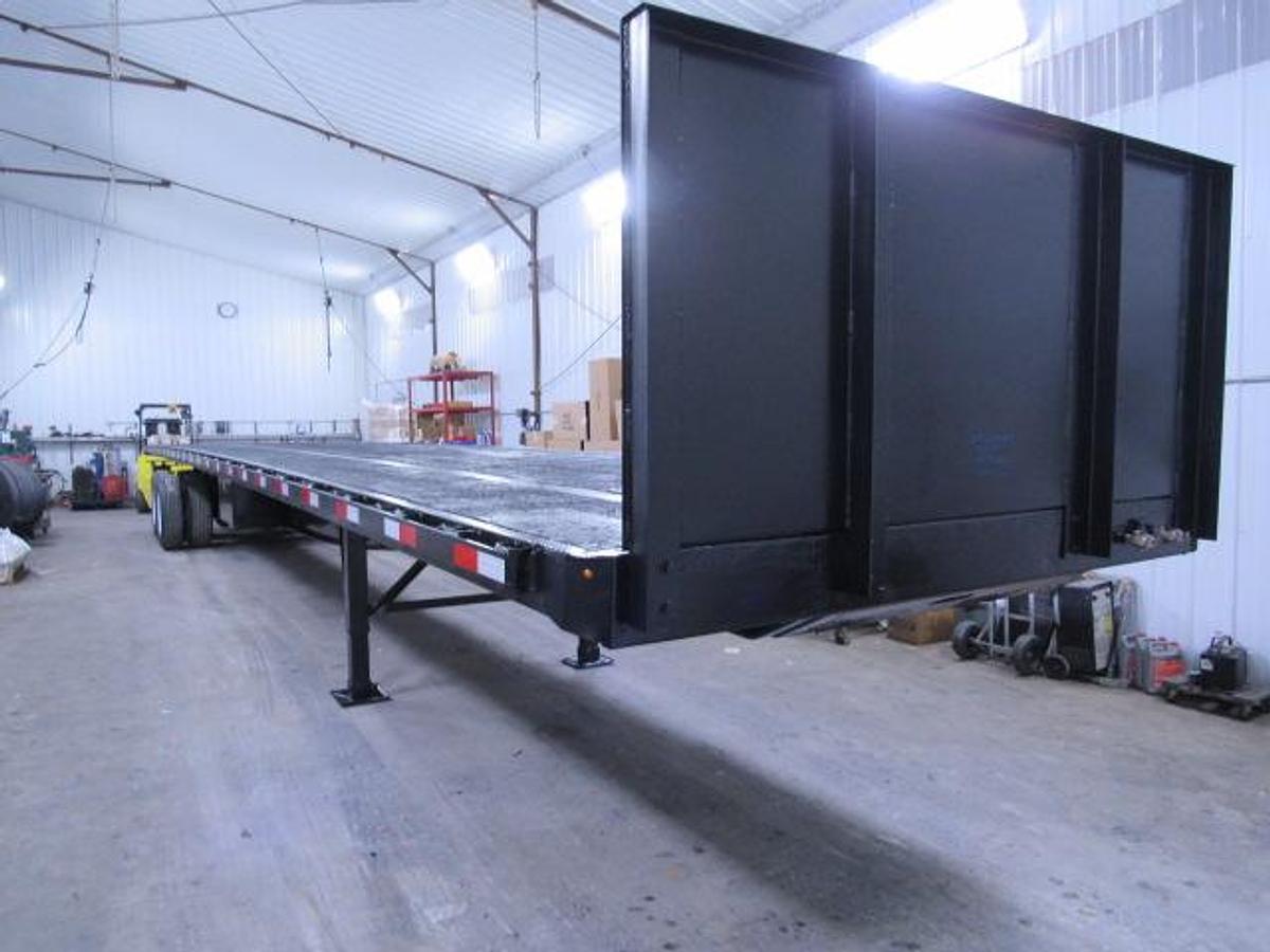 Used 2015 Great Dane Trailers 48' X 102" Flatbed Moffett Trailer