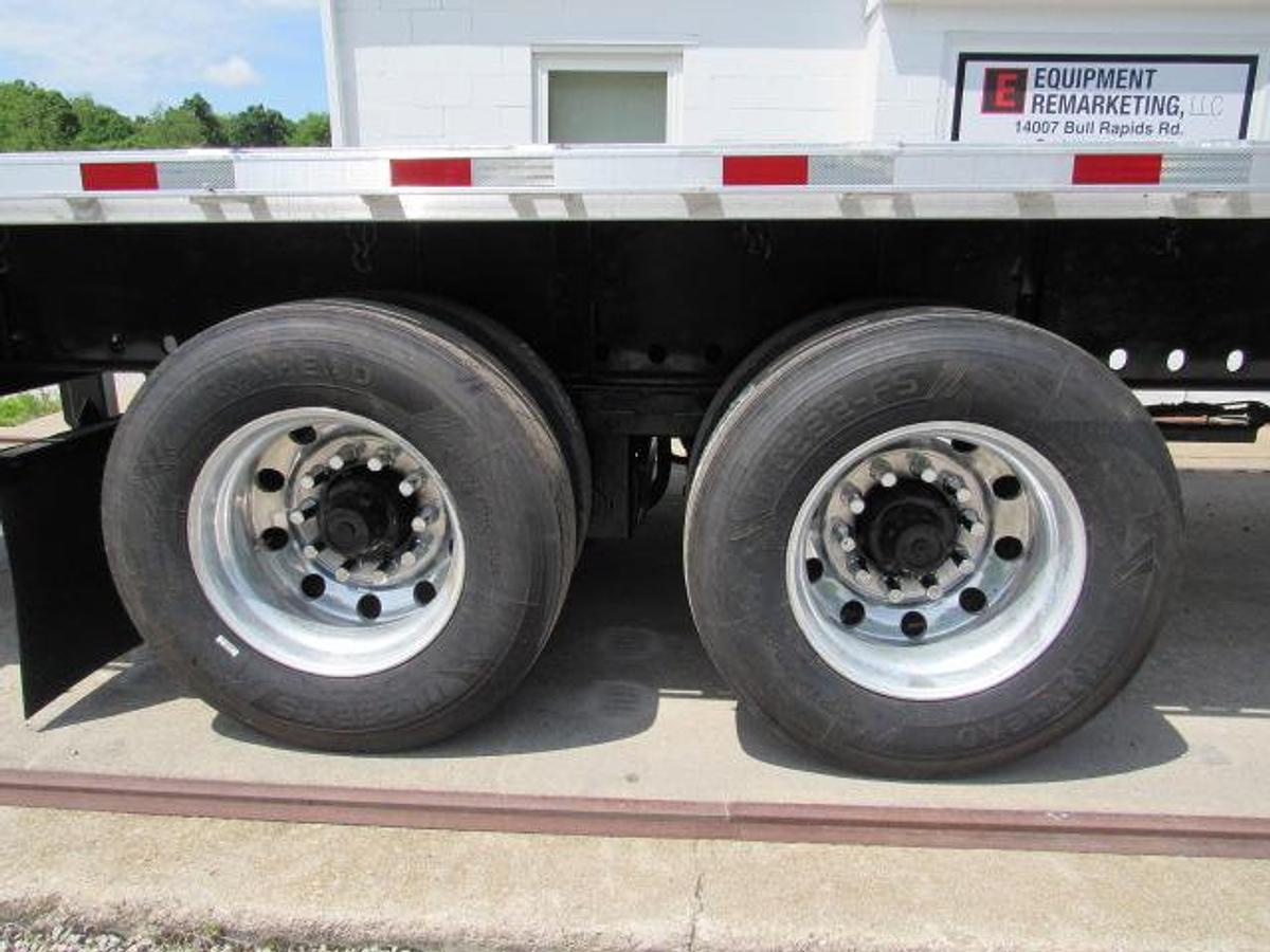 Used 2011 Utility 48' X 102 Alum Combo Princeton/Moffett Trailer