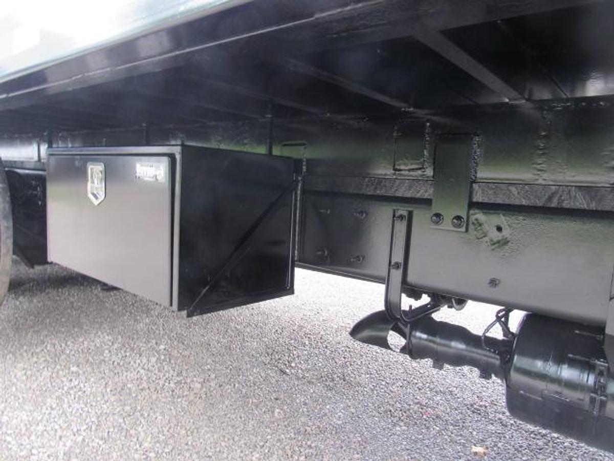 Used 2021 Kenworth T370 Flatbed Truck