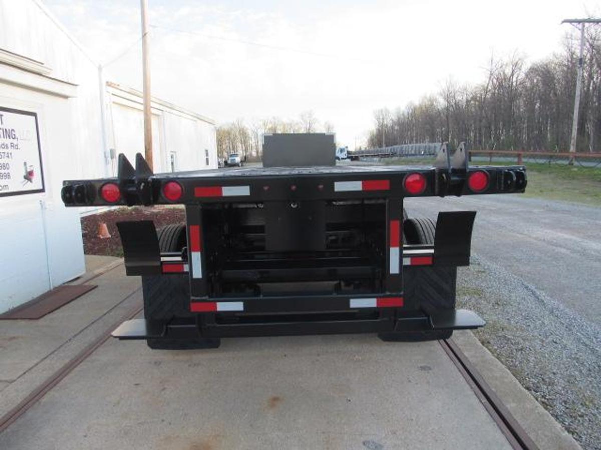 Used 2016 Great Dane Trailers 36' 6" X 102" Flatbed Moffett Trailer