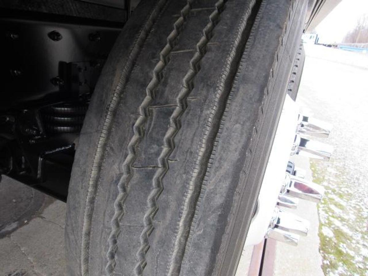 Used 2022 Freightliner M2 106