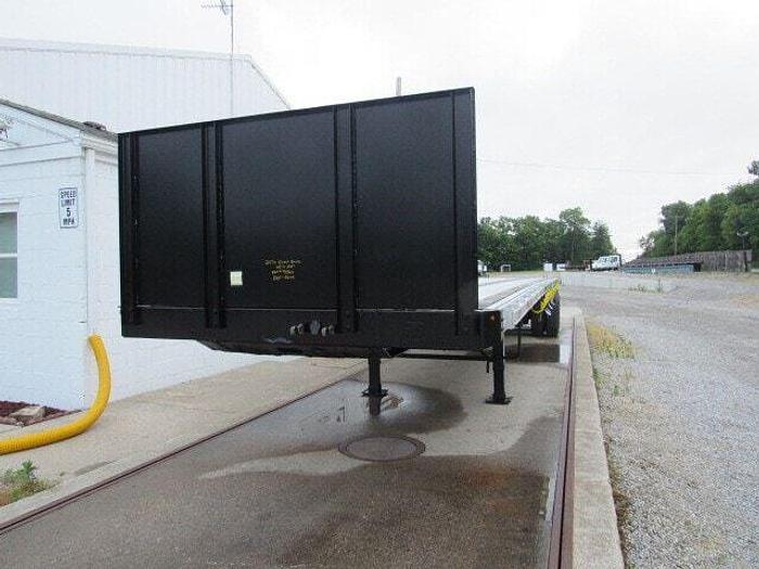 Used 2016 Great Dane Trailers 45' X 102" Flatbed Moffett Trailer