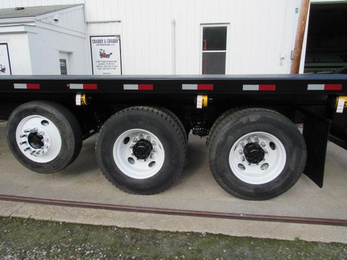 Used 2021 Kenworth T370 Flatbed Truck