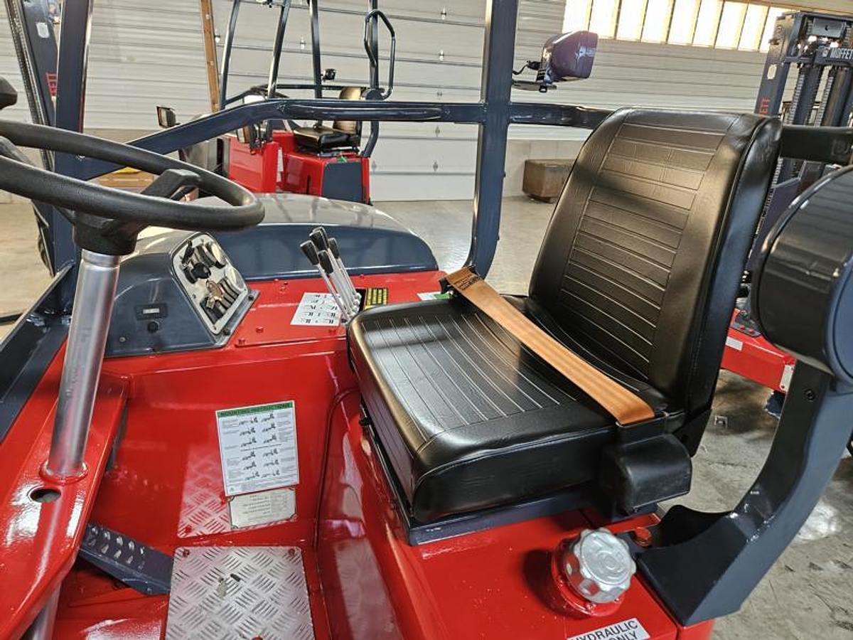 Used 2008  Moffett M 55