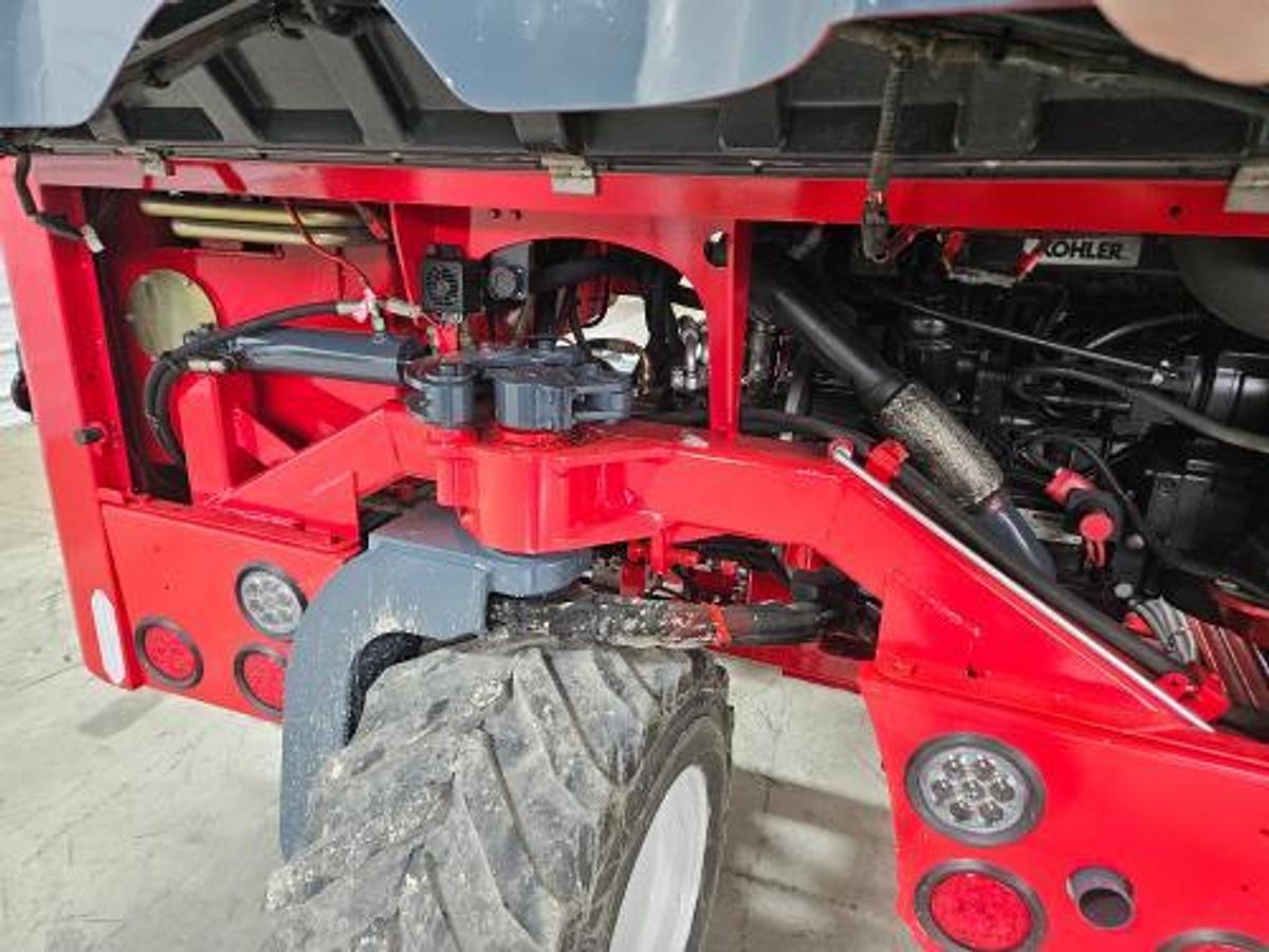 Used 2015 Moffett M8 55.4  4 Way