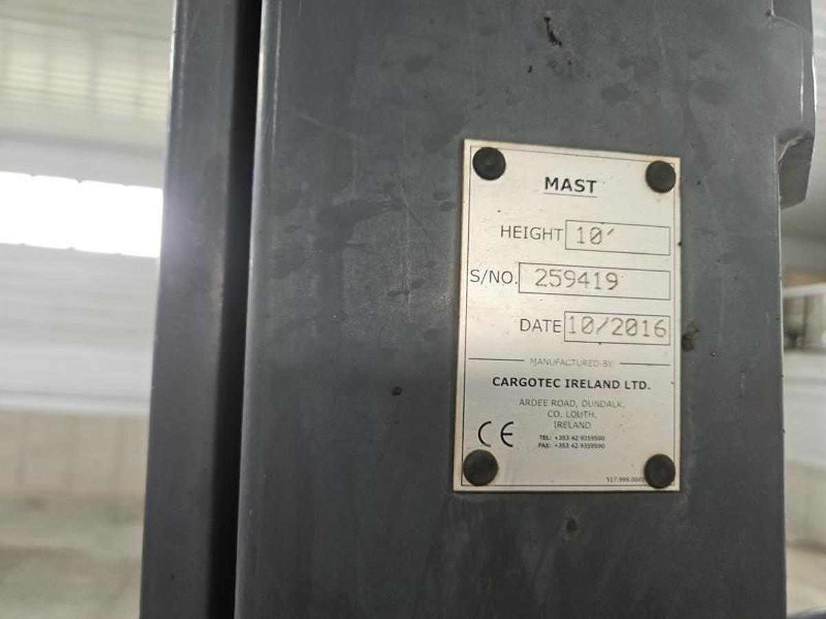 Used 2016 Moffett M8 55.3