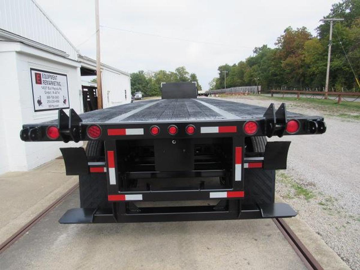Used 2016 Great Dane Trailers 48' X 102" Flatbed Moffett Trailer