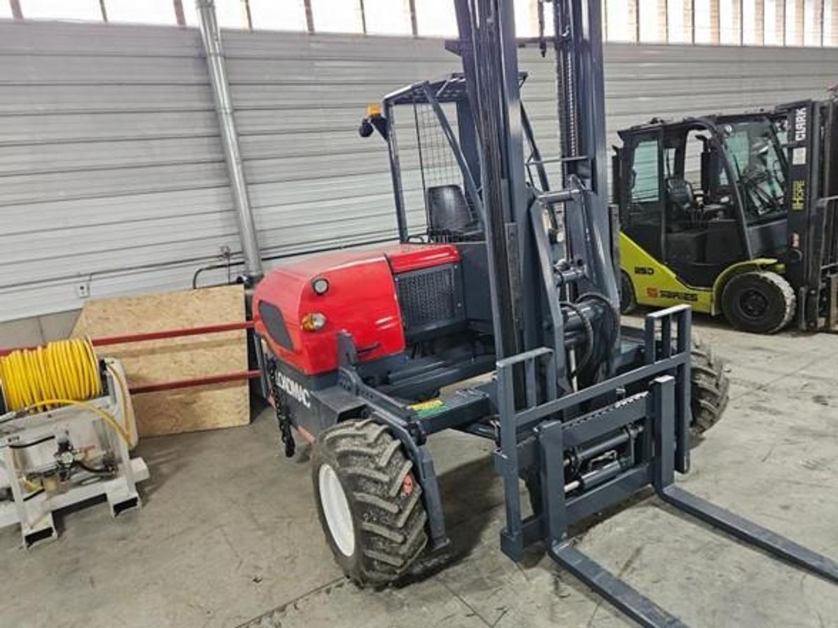 Used 2018 LOADMAC 825  2 Way Forklift w/Extended Reach