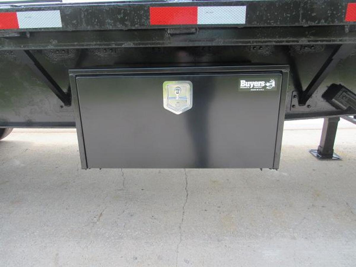 Used 2016 Great Dane Trailers 36' 6" X 102" Flatbed Moffett Trailer